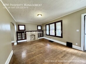 1525 Plain Ave NE in Canton, OH - Building Photo - Building Photo