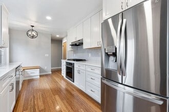 8580 SE 34th Ave in Milwaukie, OR - Building Photo - Building Photo