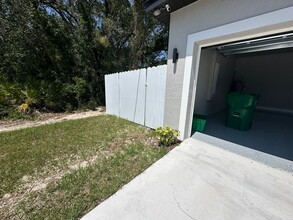 6033 Kumquat Cir in La Belle, FL - Building Photo - Building Photo