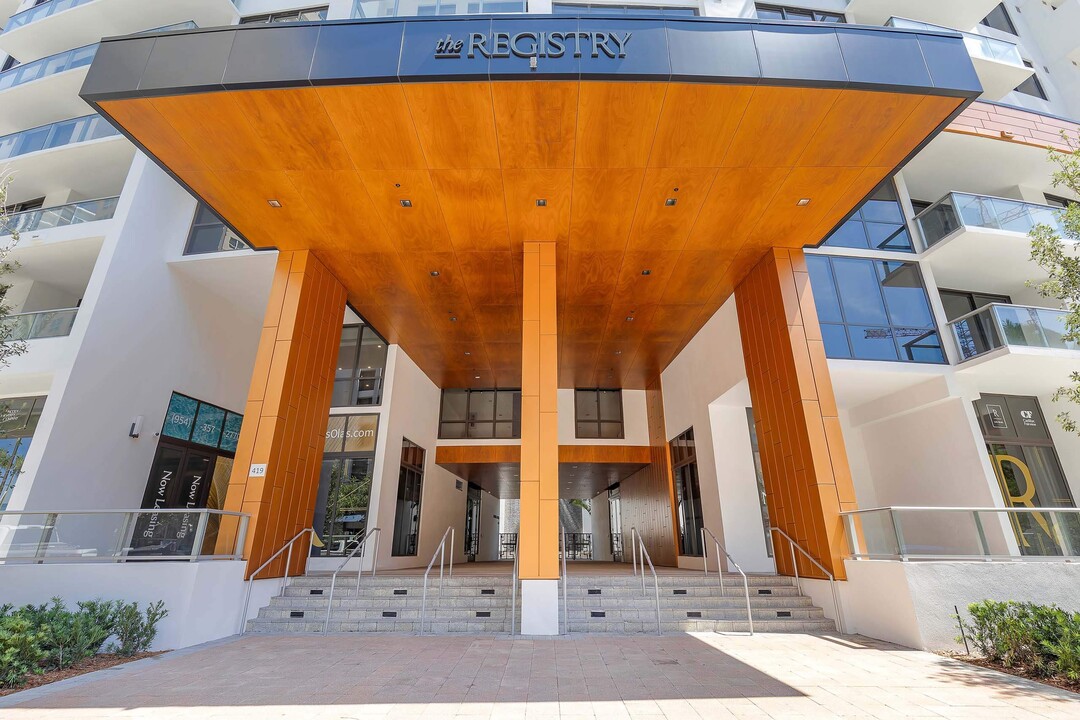 The Registry Las Olas in Fort Lauderdale, FL - Foto de edificio