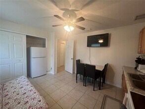225 San Marco Ave in North Port, FL - Building Photo - Building Photo