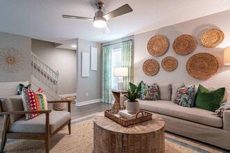 ReNew Dunwoody in Sandy Springs, GA - Building Photo - Building Photo