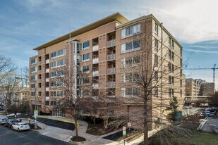 Potomac Place Condominiums in Washington, DC - Building Photo