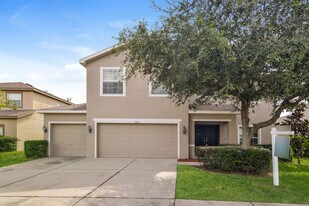 5921 Cape Loop in Land O Lakes, FL - Building Photo