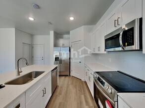 12631 W Flynn Ln in Glendale, AZ - Foto de edificio - Building Photo