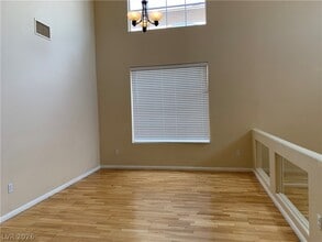 294 Powerbilt Ave in Las Vegas, NV - Building Photo - Building Photo