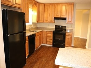3559 High Creek Dr in Columbus, OH - Building Photo - Building Photo