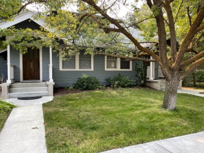 property at 1306 N 13th St