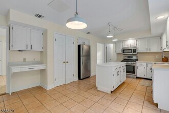 480 Old Dover Rd in Morris Plains, NJ - Building Photo - Building Photo