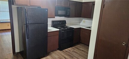 635 Whitham Ave in Fayetteville, AR - Building Photo - Building Photo