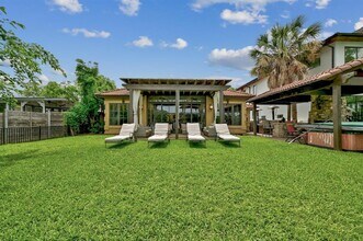 1746 Channel Rd in Austin, TX - Building Photo - Building Photo
