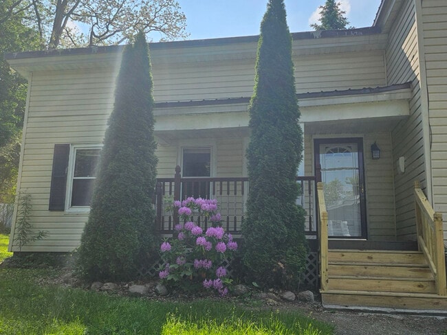 2 Seneca St