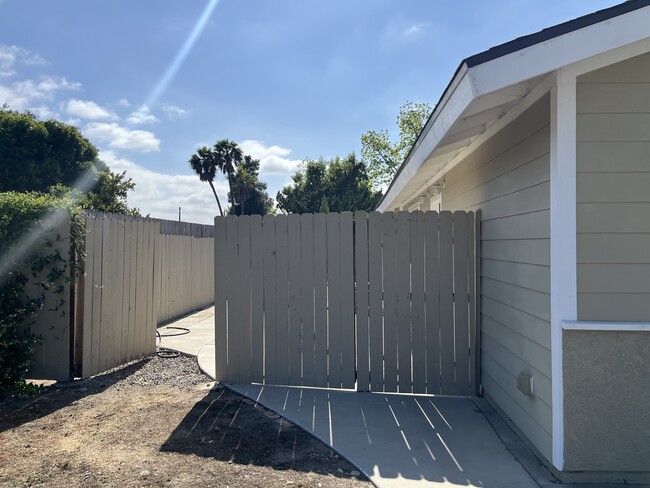 8069 Darryl St, Unit 2 Bedroom in Lemon Grove, CA - Building Photo - Building Photo