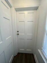 24730 Lake Shore Blvd, Unit Upstairs in Euclid, OH - Building Photo - Building Photo