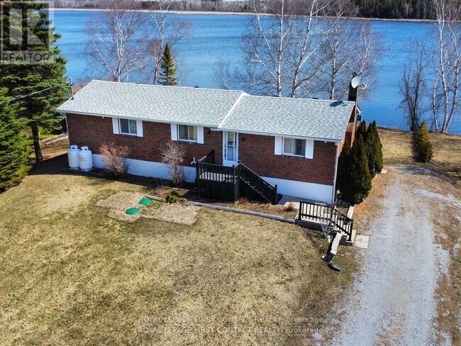 198 O'Reilly Ln in Kawartha Lakes, ON - Building Photo - Building Photo