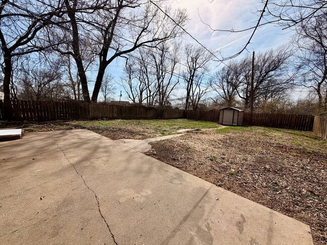 property at 6002 Farley Ave