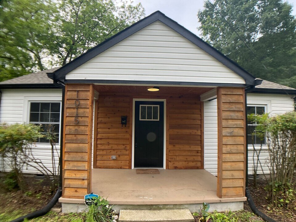 1015 Washington St in Burlington, NC - Building Photo