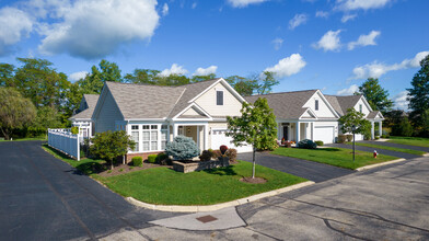 The Woods at Sugar Run in New Albany, OH - Building Photo - Building Photo