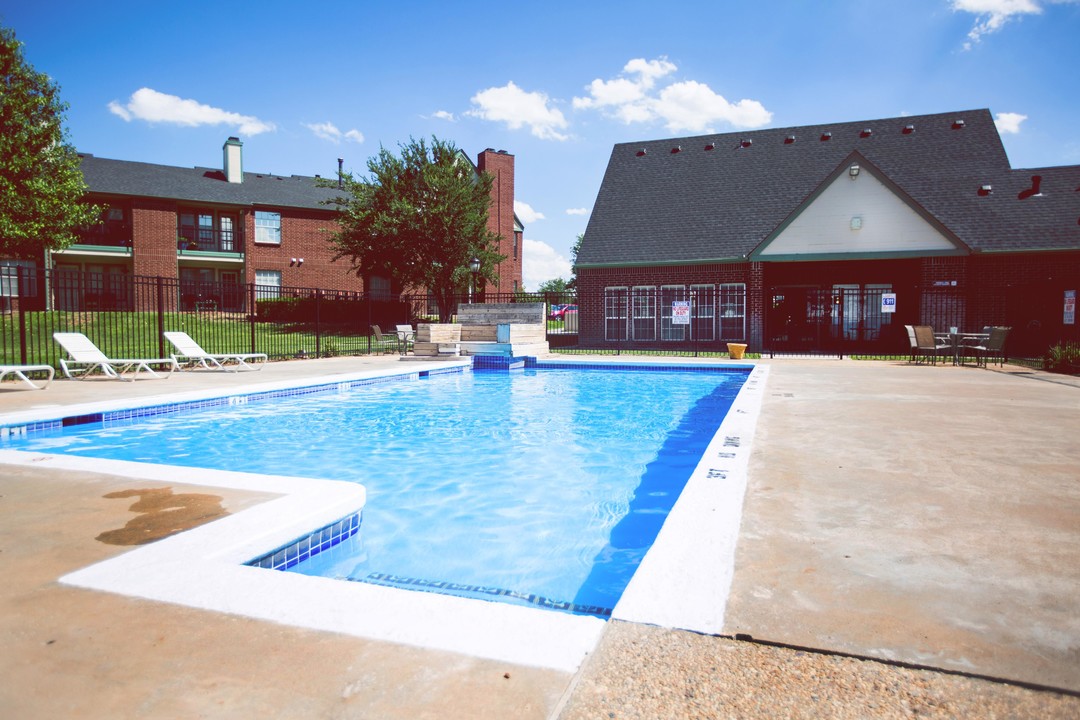 Quail Creek Apartments and Duplexes in Amarillo, TX - Building Photo