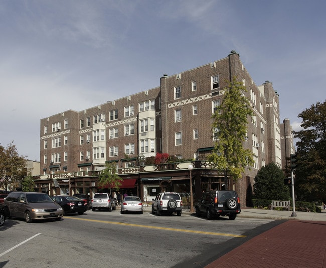 Bronxville Towers Apartments in Bronxville, NY - Building Photo - Building Photo