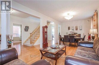 46 Aloe Ave in Richmond Hill, ON - Building Photo - Building Photo