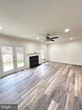 7537 Westmore Dr in Springfield, VA - Building Photo - Building Photo