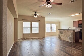 109 Encina Cove in San Marcos, TX - Building Photo - Building Photo