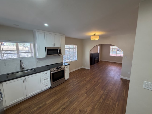 property at 1827 E Linden St