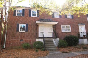1064 Nichols Dr in Raleigh, NC - Building Photo