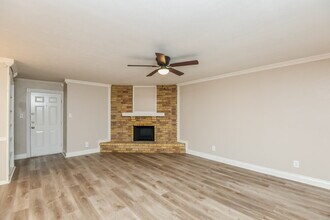 7724 Whirlwind Dr in Fort Worth, TX - Building Photo - Building Photo