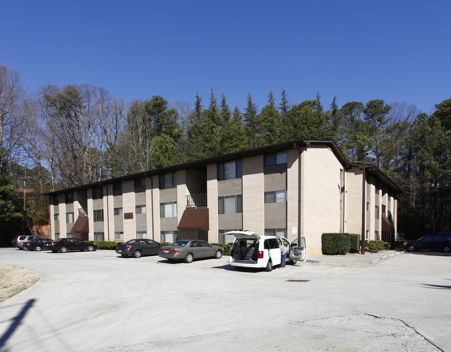 Windwood Apartments in Atlanta, GA - Building Photo