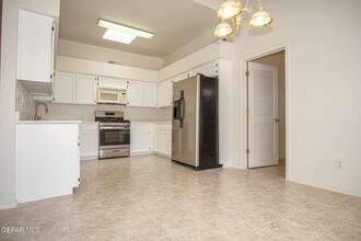 6724 Dakota Ridge Dr in El Paso, TX - Building Photo - Building Photo