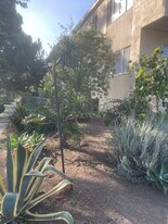 1030 Idaho Ave in Santa Monica, CA - Building Photo