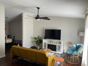 101 Forestview Cir in Columbia, SC - Building Photo - Building Photo