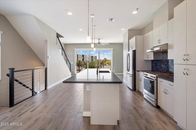1717 E Morten Ave in Phoenix, AZ - Building Photo - Building Photo