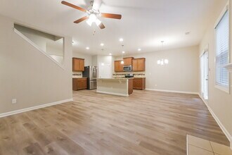 5158 Amberland Square in Atlanta, GA - Building Photo - Building Photo