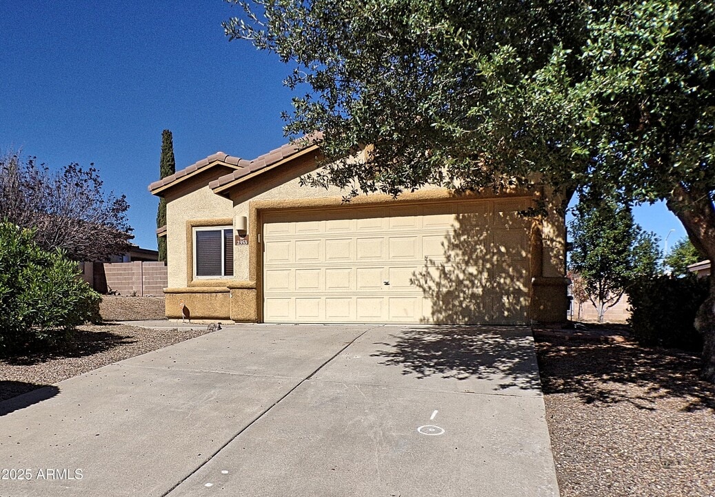 2353 Copper Sky Dr in Sierra Vista, AZ - Building Photo