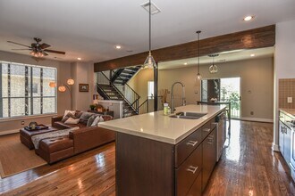 4418 Koehler St in Houston, TX - Building Photo - Building Photo