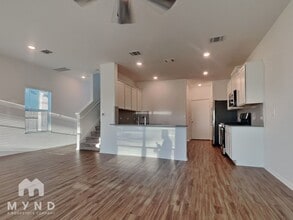 7125 Spotted Leaf Wy in Austin, TX - Building Photo - Building Photo