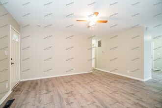 488 Lombard Rd in Columbus, OH - Building Photo - Building Photo