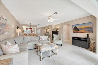 13061 Hamilton Harbour Dr, Unit R8 in Naples, FL - Building Photo - Building Photo