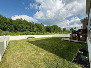 7 Angelina Wy in Trenton, NJ - Building Photo - Building Photo