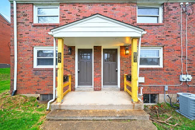 627 2nd St, Unit 625, Unit 625