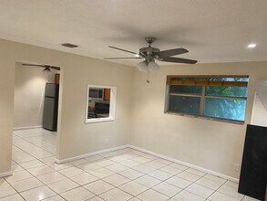 1871 SW 25th St, Unit 1871 in Fort Lauderdale, FL - Building Photo - Building Photo