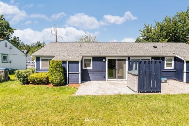 1746 N Rainier Ave in Bremerton, WA - Building Photo - Building Photo