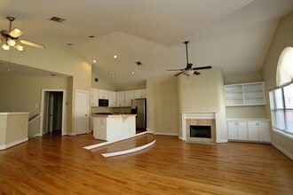 3576 Link Valley Dr. in Houston, TX - Building Photo - Building Photo