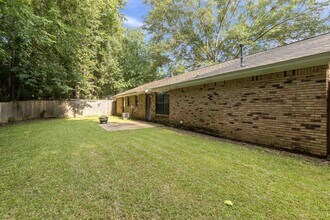 201 Shadow Cove in Clinton, MS - Building Photo - Building Photo