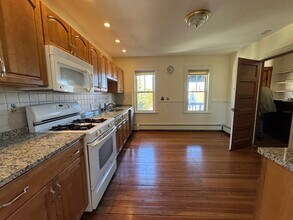 163 Belmont St in Belmont, MA - Building Photo - Building Photo