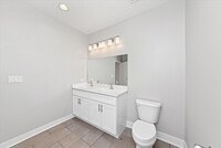 3122 N Broadway St, Unit 405 in Chicago, IL - Building Photo - Building Photo