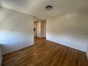 85 Park Dr, Unit 18 in Boston, MA - Building Photo - Building Photo